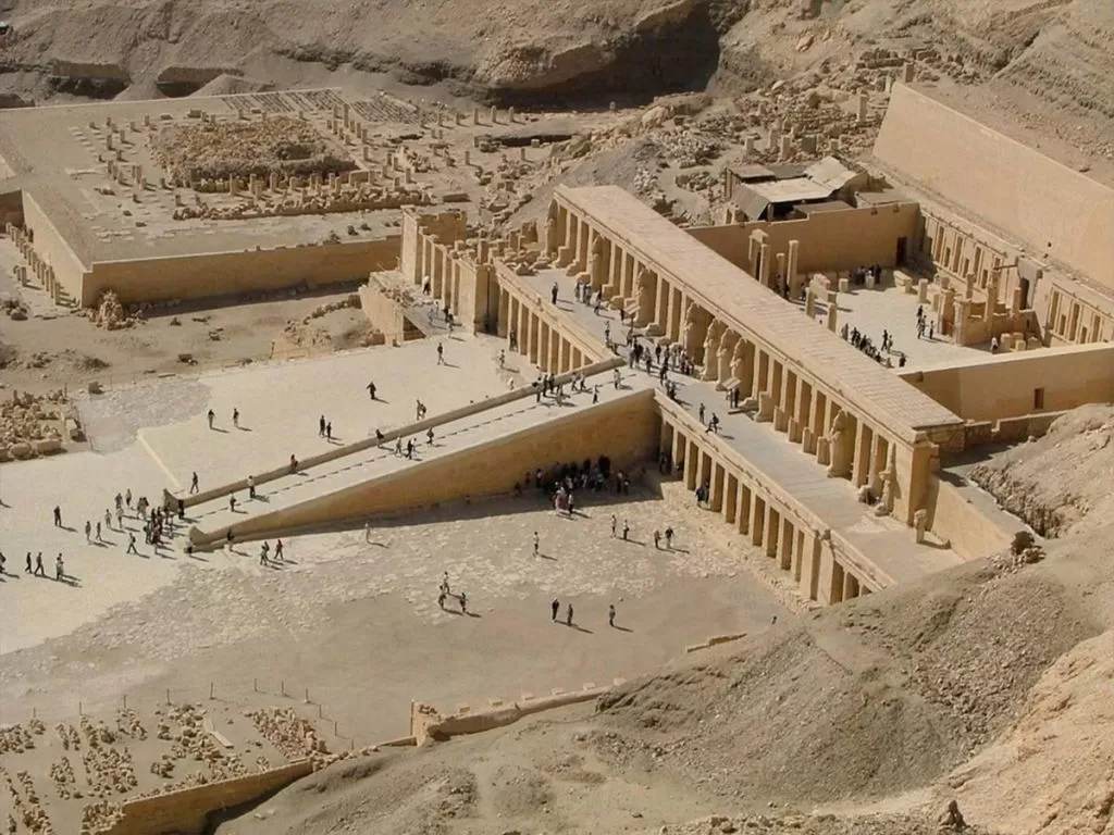 Excursion from Hurghada to Luxor 1 Day excursion-from-hurghada-to-luxor/Hurghada-to-Luxor-trip-4.jpg