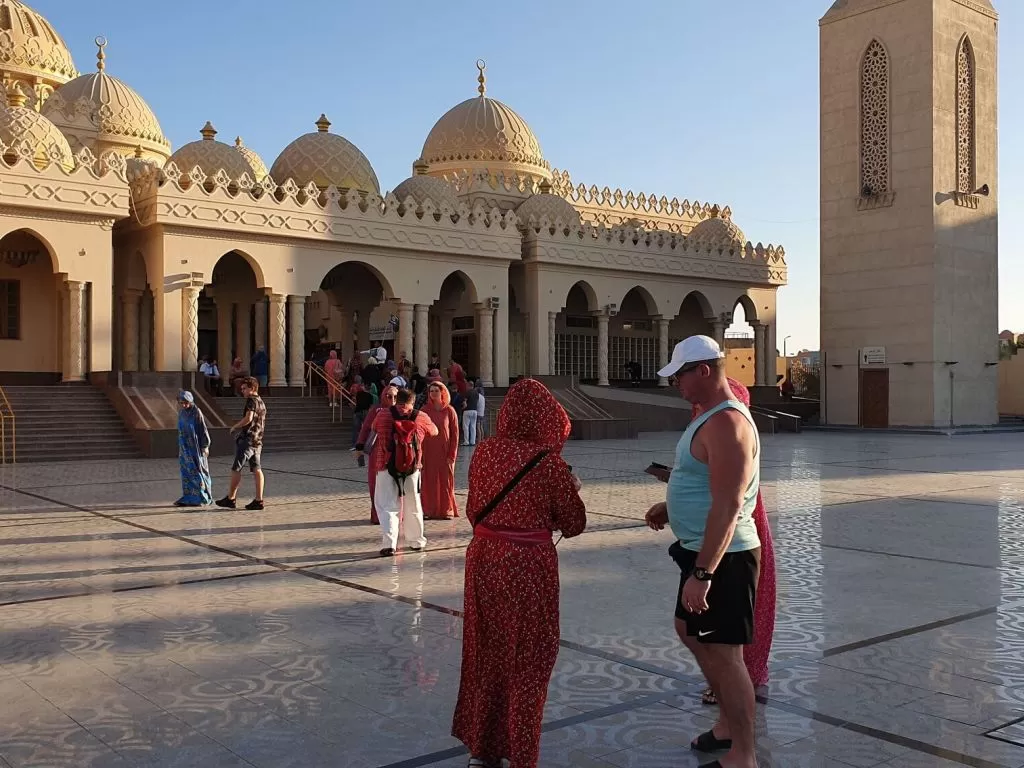 Sightseeing tour of Hurghada with an individual guide and transfer sightseeing-tour-of-hurghada-with-an-individual-guide-and-transfer/20200118_161151.jpg